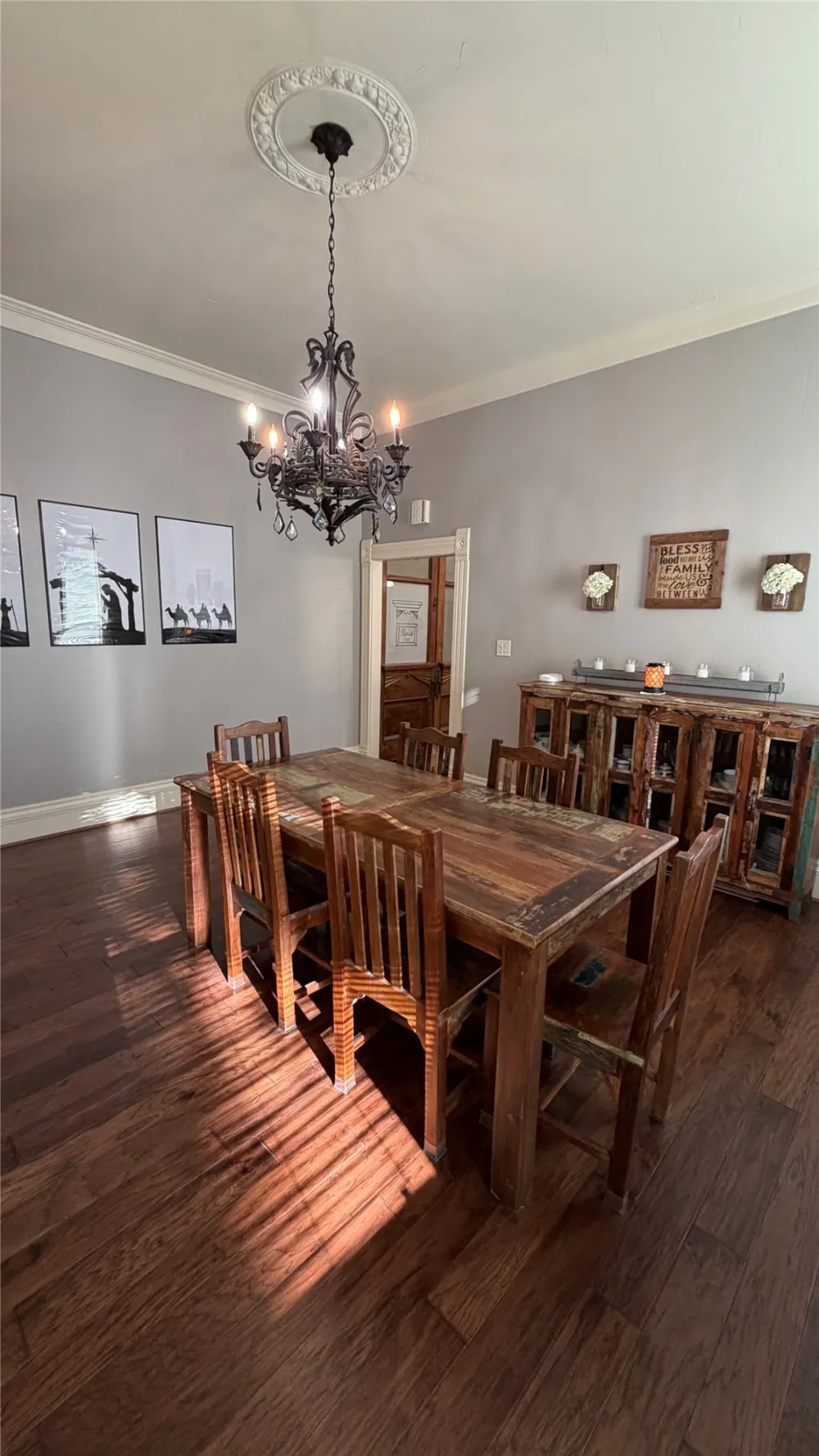 445 W Belknap Street Jacksboro, TX 76458