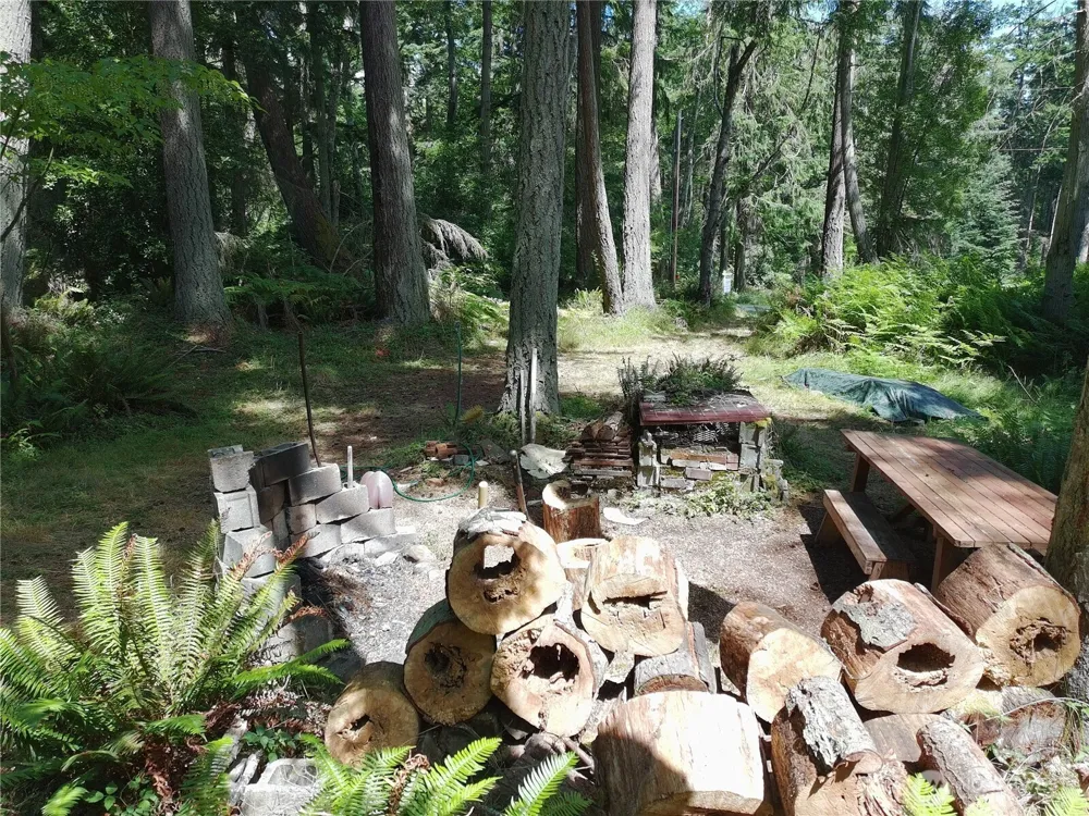 737 Twin View Drive Greenbank, WA 98253
