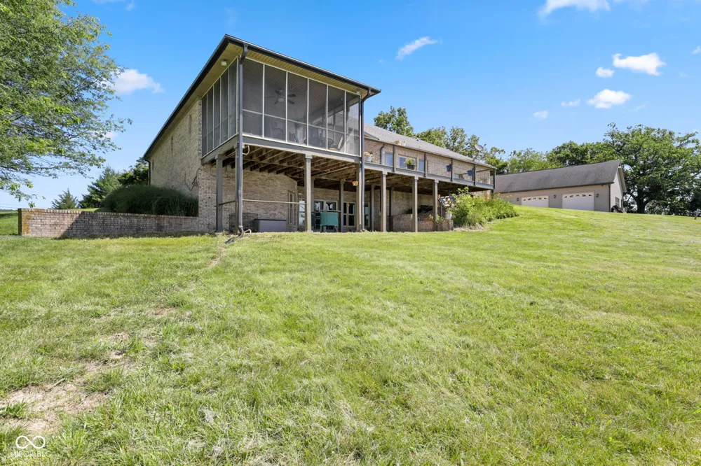 5619 W County Road 200 Brownstown, IN 47220