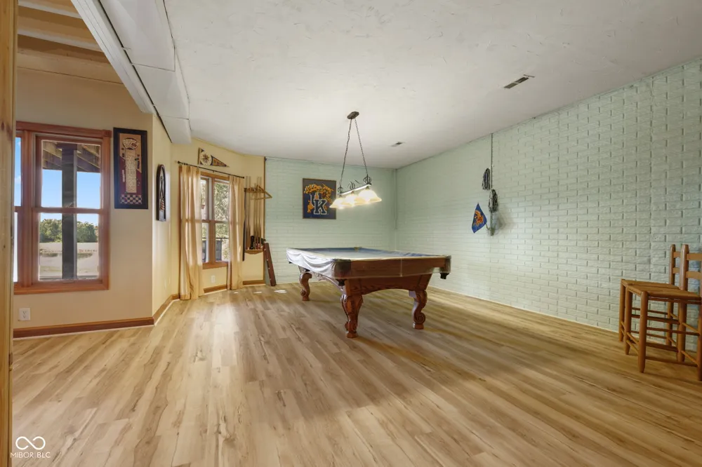 5619 W County Road 200 Brownstown, IN 47220