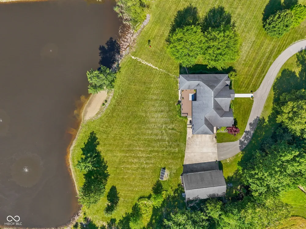 5619 W County Road 200 Brownstown, IN 47220