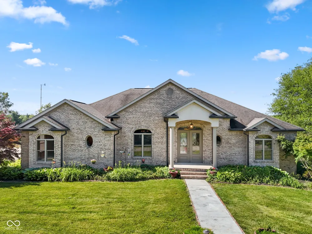 5619 W County Road 200 Brownstown, IN 47220
