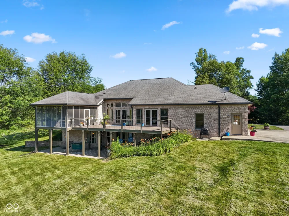 5619 W County Road 200 Brownstown, IN 47220