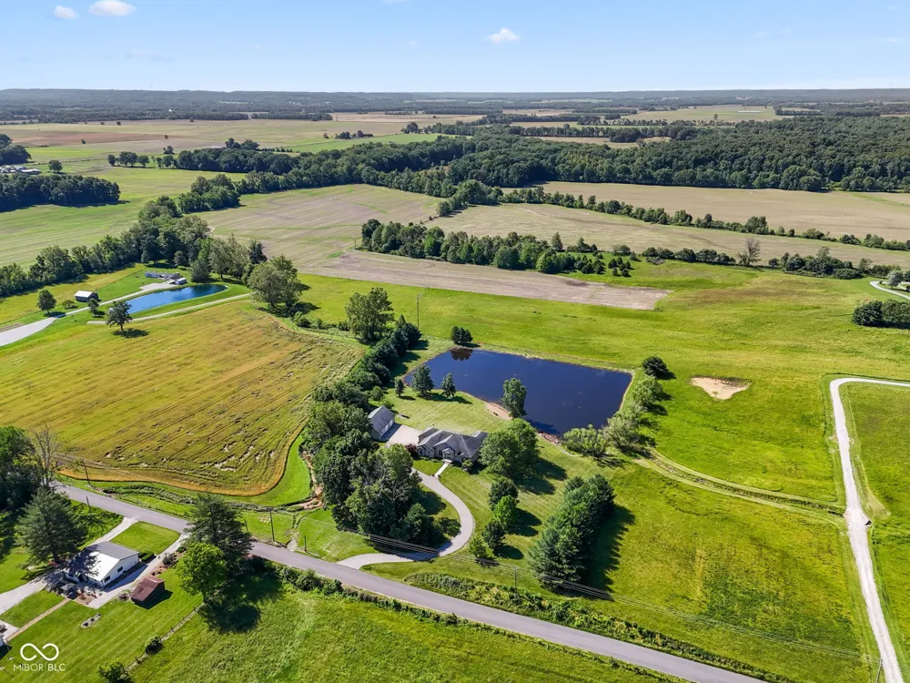 5619 W County Road 200 Brownstown, IN 47220