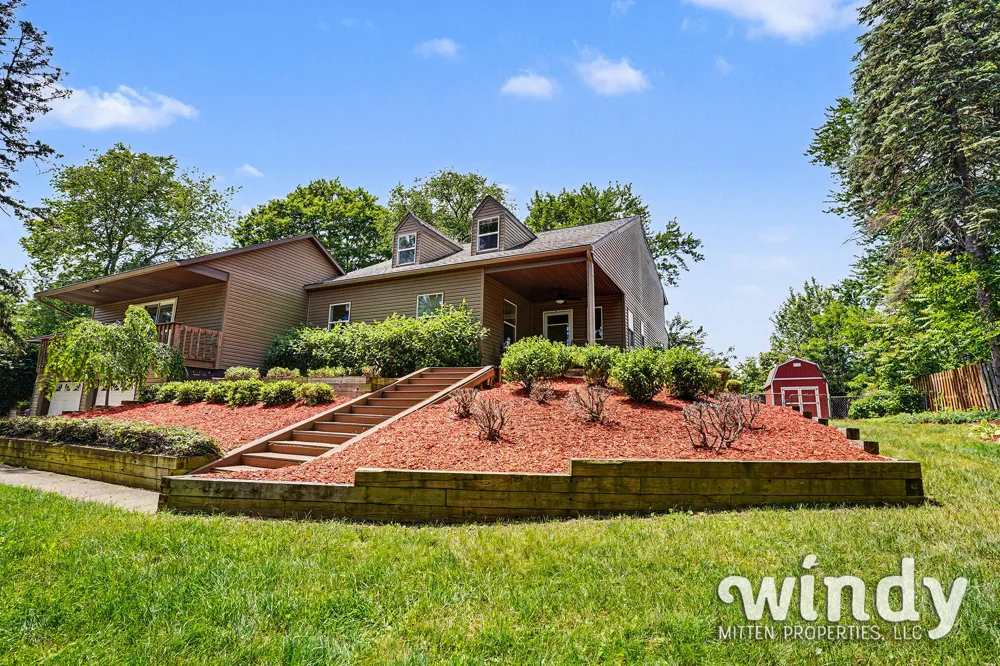 4936 Shoreview Drive Coloma, MI 49038