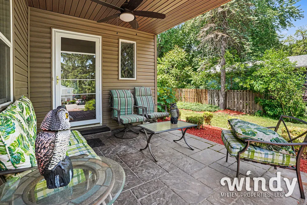 4936 Shoreview Drive Coloma, MI 49038