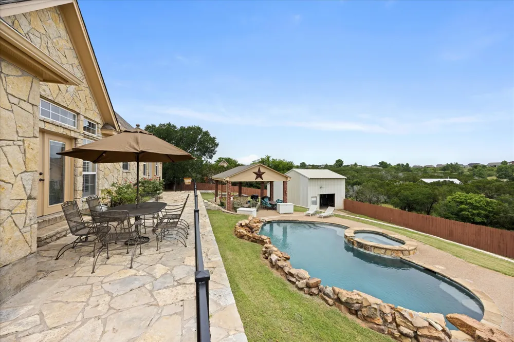 1704 Texas Drive Glen Rose, TX 76043