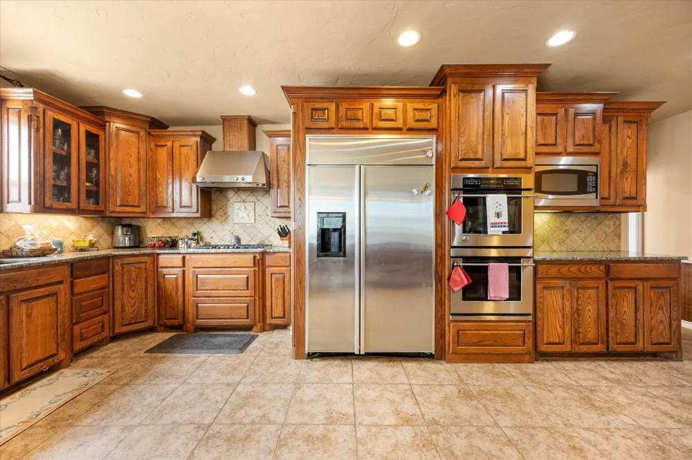 1704 Texas Drive Glen Rose, TX 76043