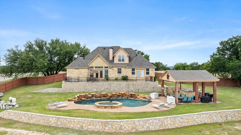 1704 Texas Drive Glen Rose, TX 76043