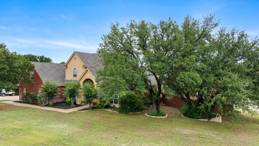 1704 Texas Drive Glen Rose, TX 76043