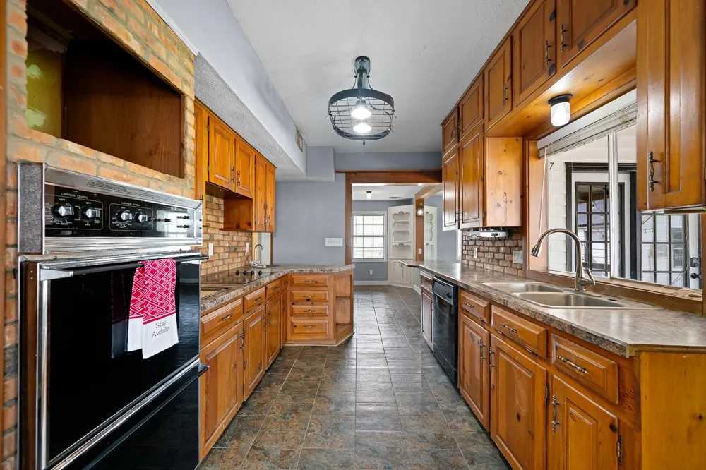 1008 Heights Avenue El Campo, TX 77437