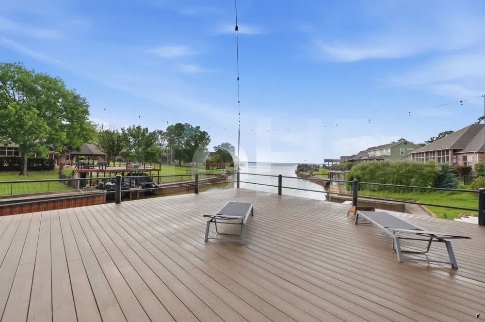 19022 Tennis Court Drive Kemp, TX 75143