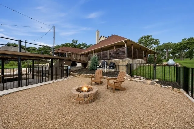 19022 Tennis Court Drive Kemp, TX 75143