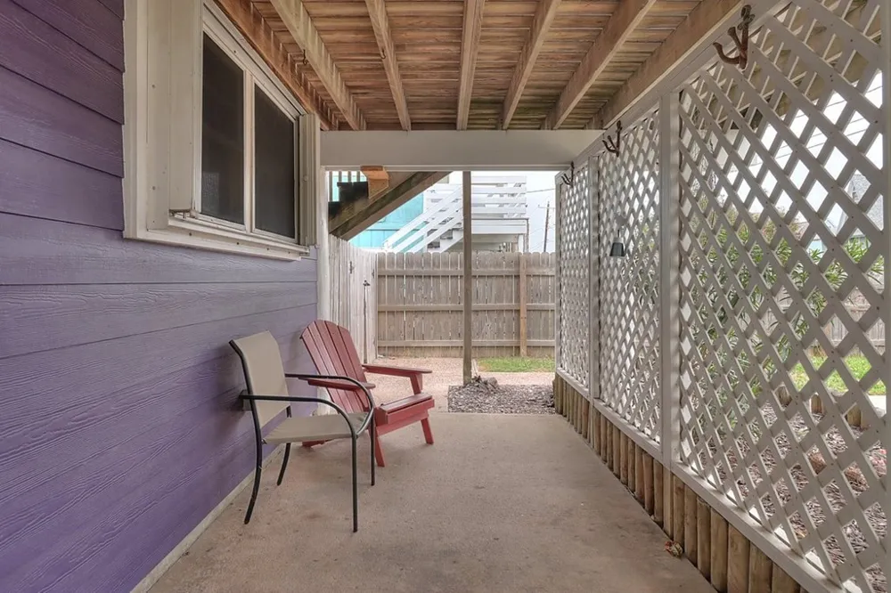 1116 S Station Street Port Aransas, TX 78373