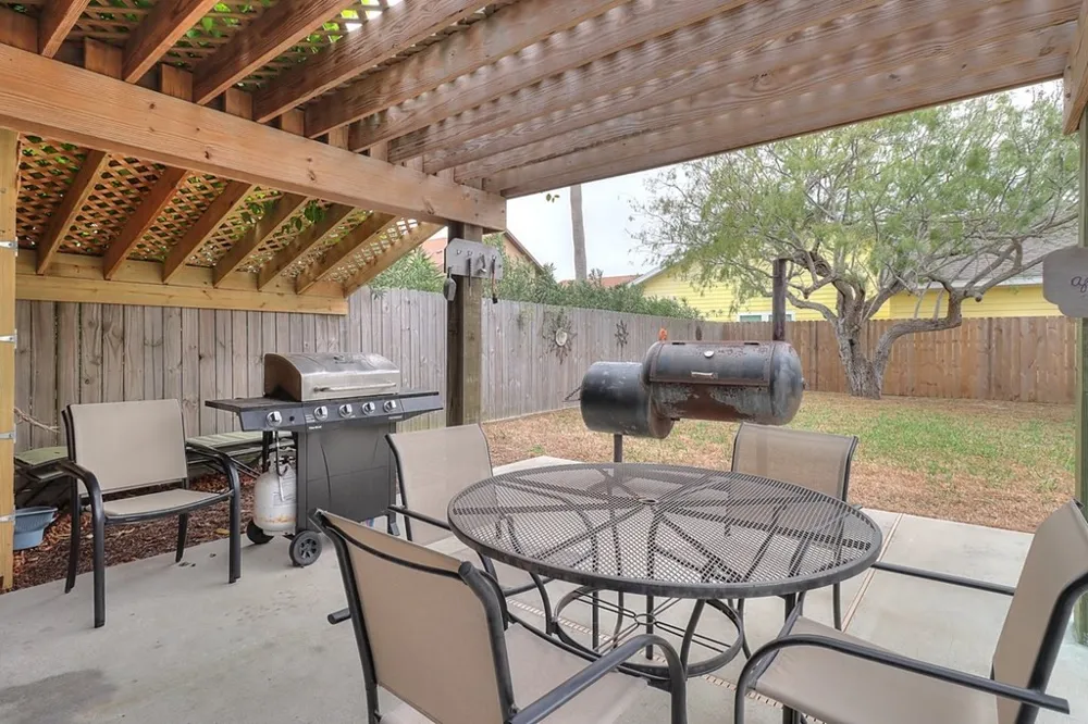 1116 S Station Street Port Aransas, TX 78373
