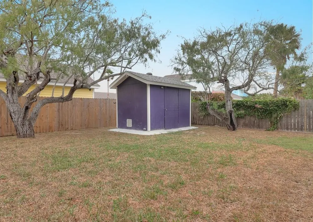 1116 S Station Street Port Aransas, TX 78373