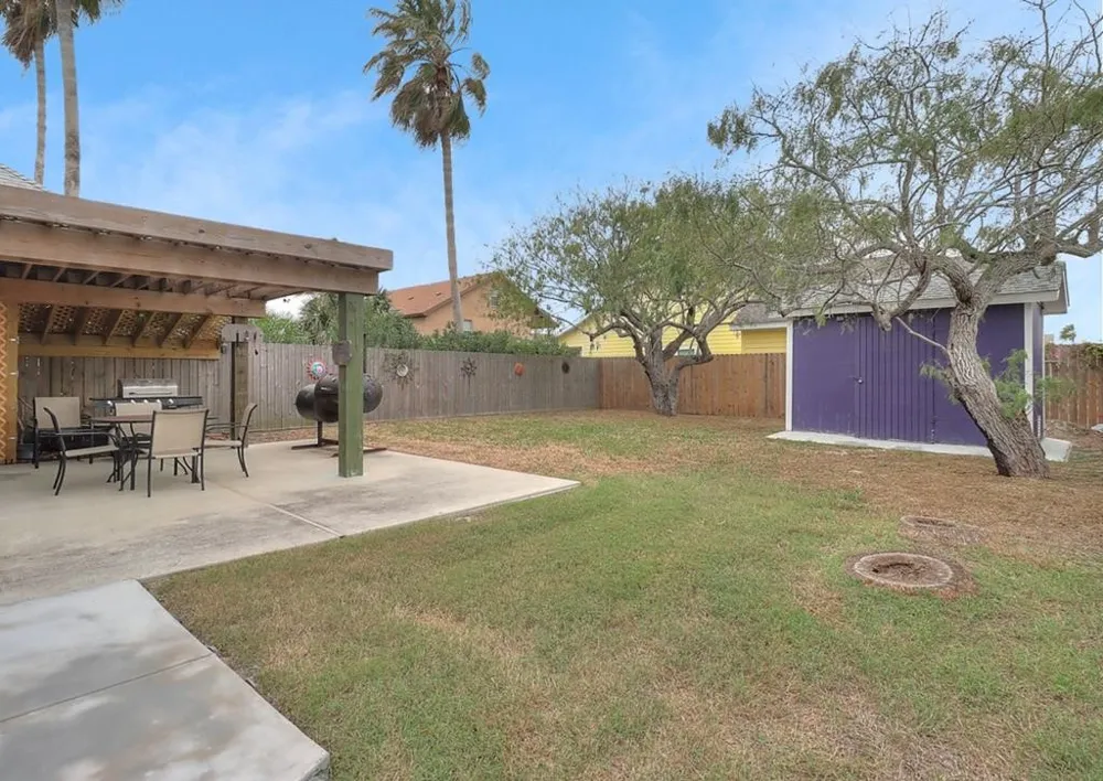 1116 S Station Street Port Aransas, TX 78373