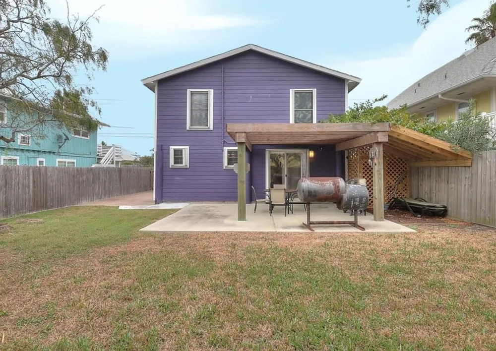 1116 S Station Street Port Aransas, TX 78373