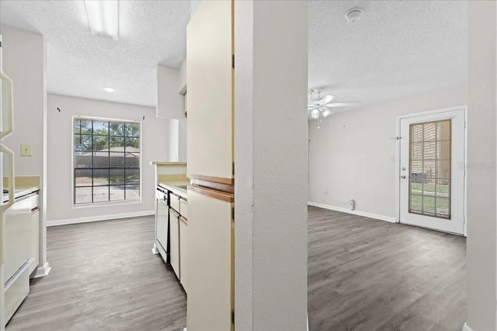 8641 FANCY FINCH DRIVE #102 Tampa, FL 33614