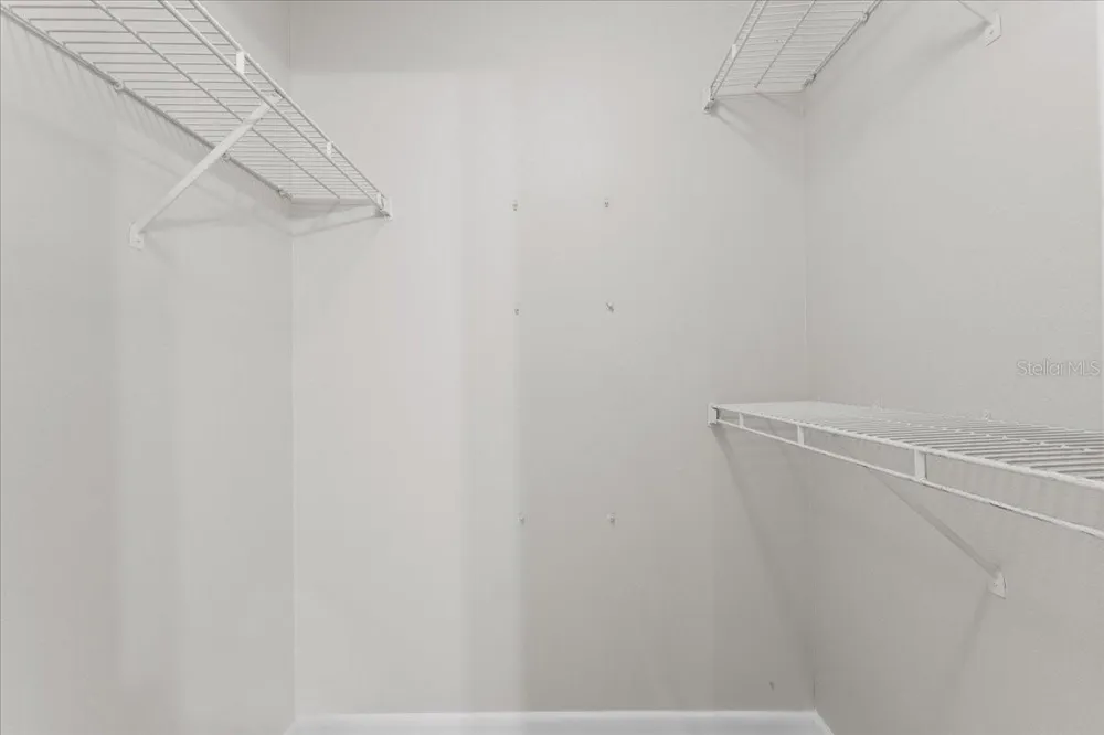 8641 FANCY FINCH DRIVE #102 Tampa, FL 33614