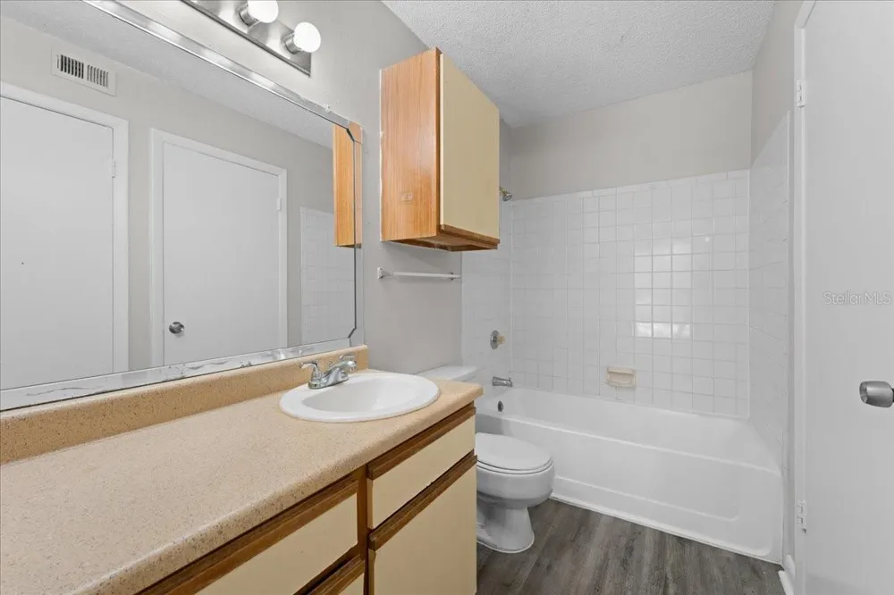 8641 FANCY FINCH DRIVE #102 Tampa, FL 33614