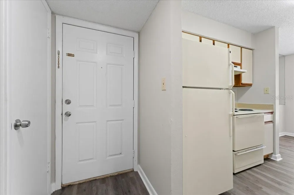 8641 FANCY FINCH DRIVE #102 Tampa, FL 33614