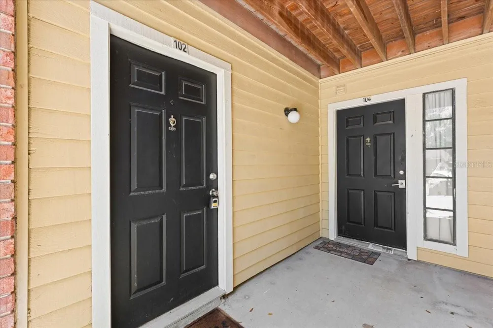 8641 FANCY FINCH DRIVE #102 Tampa, FL 33614