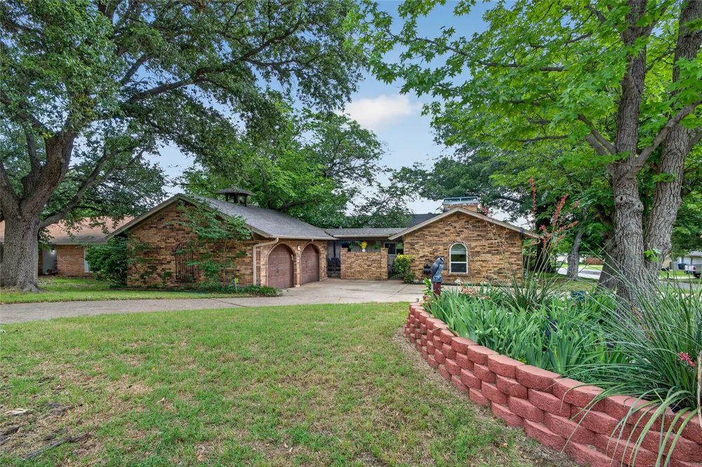 5310 Westminster Court S Fort Worth, TX 76133