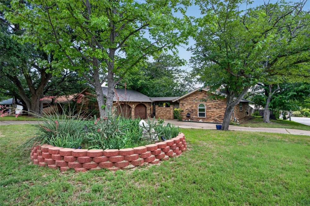 5310 Westminster Court S Fort Worth, TX 76133