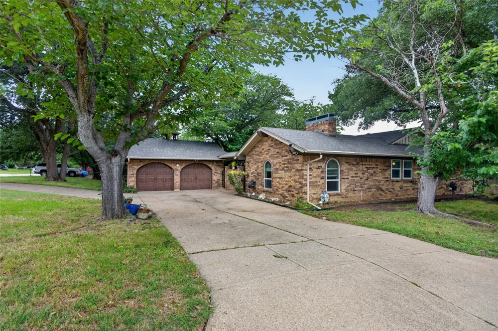 5310 Westminster Court S Fort Worth, TX 76133