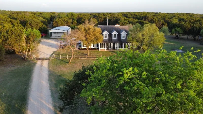 785 Tweedy Road Valley Mills, TX 76689
