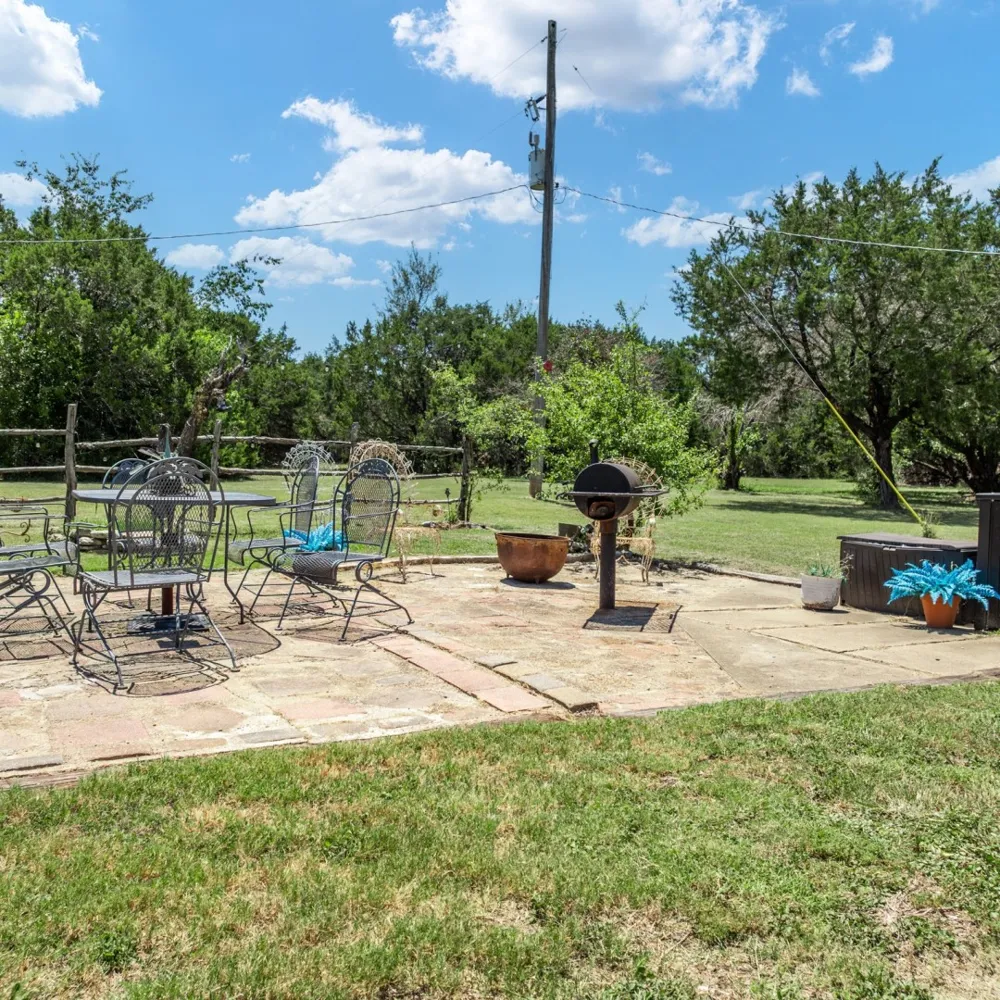 785 Tweedy Road Valley Mills, TX 76689