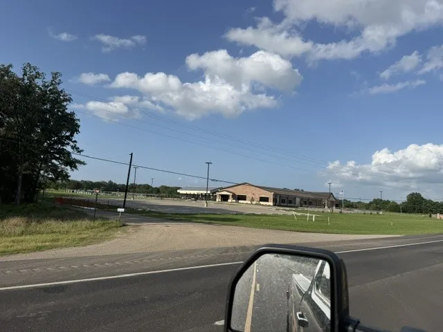 57 PR 43955 Blossom, TX 75416