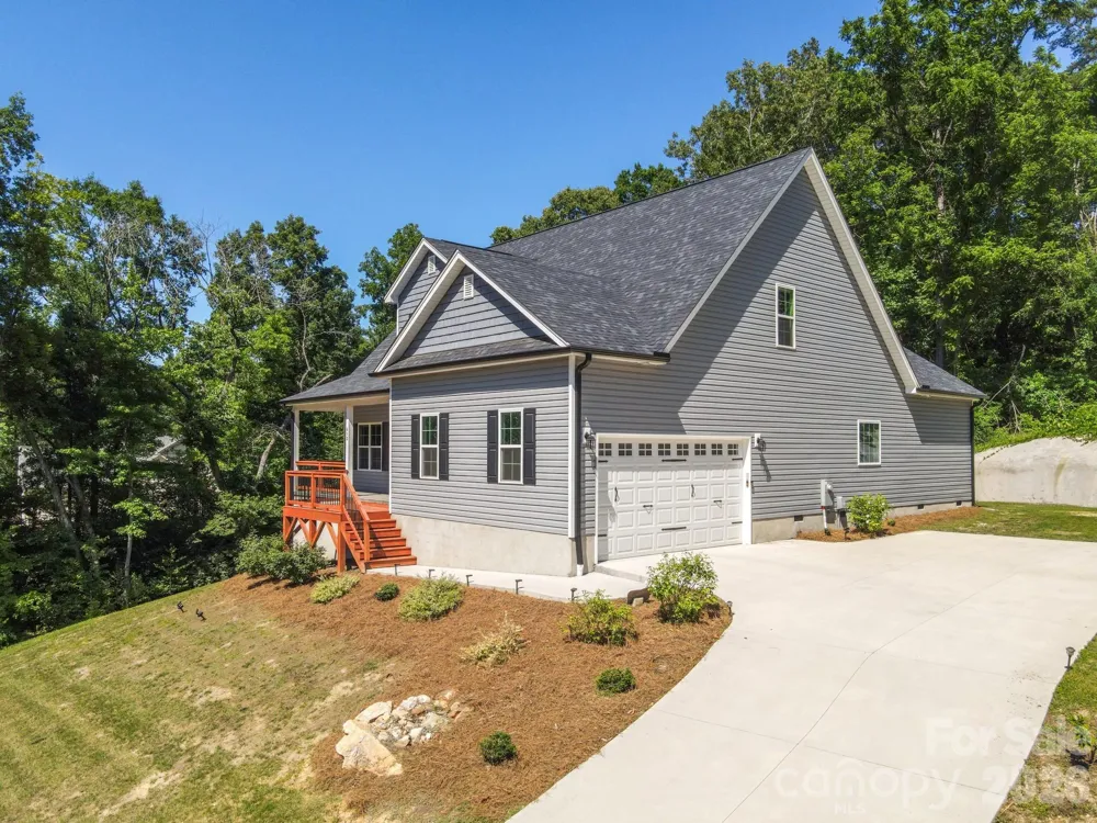 413 Lakewood Drive Lexington, NC 27292