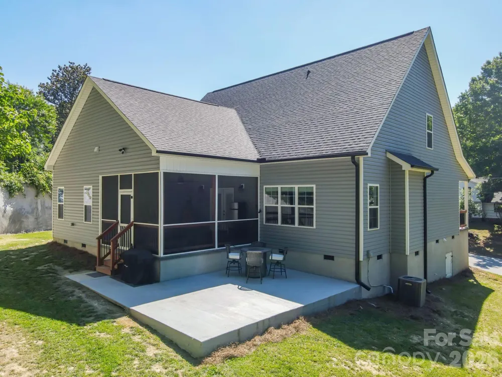 413 Lakewood Drive Lexington, NC 27292