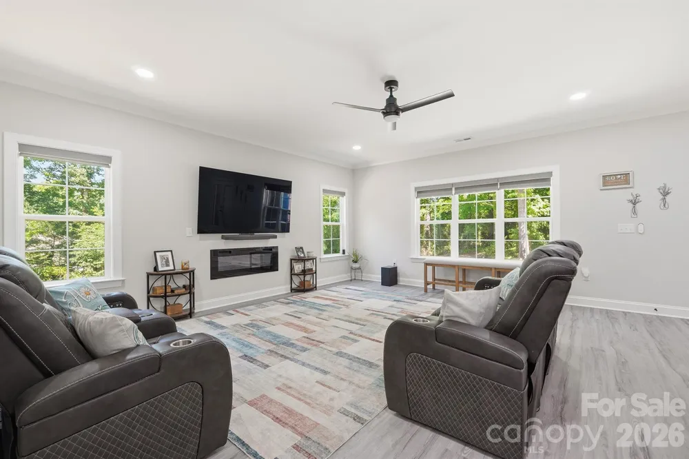 413 Lakewood Drive Lexington, NC 27292