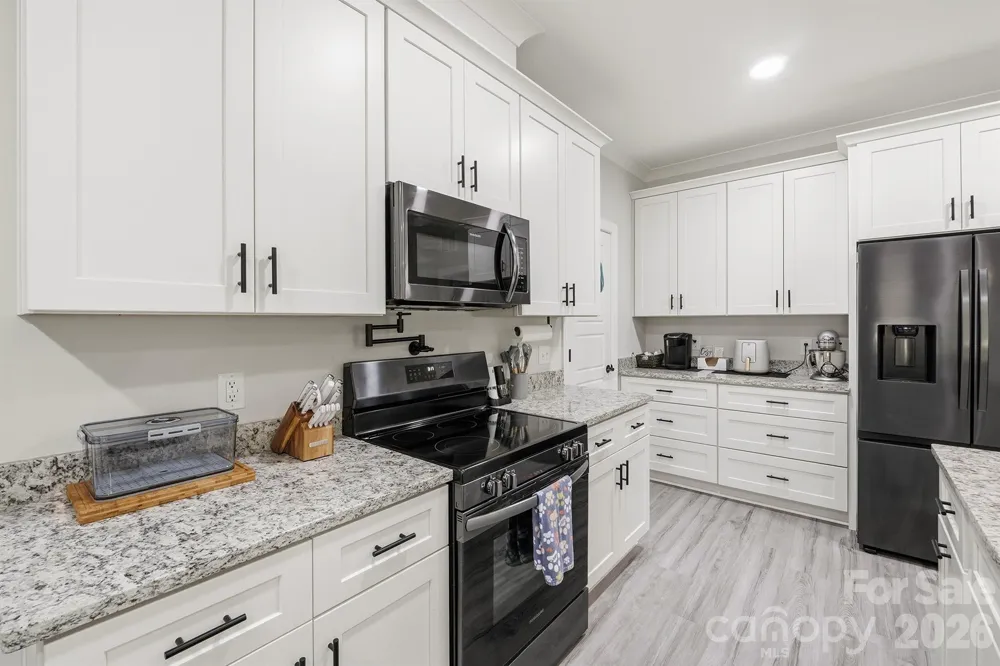 413 Lakewood Drive Lexington, NC 27292