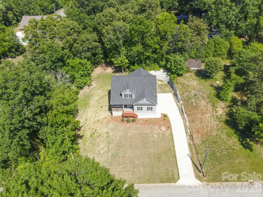 413 Lakewood Drive Lexington, NC 27292