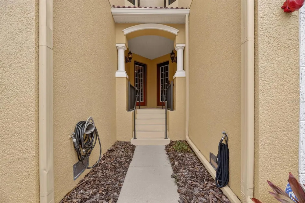 6408 MAYRA SHORES LANE Apollo Beach, FL 33572