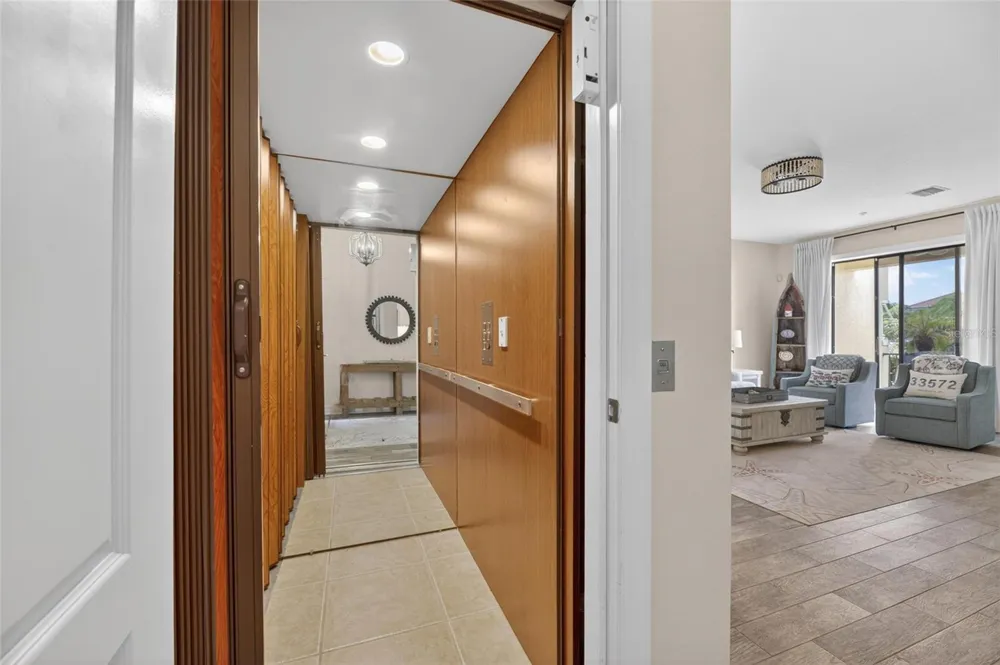 6408 MAYRA SHORES LANE Apollo Beach, FL 33572