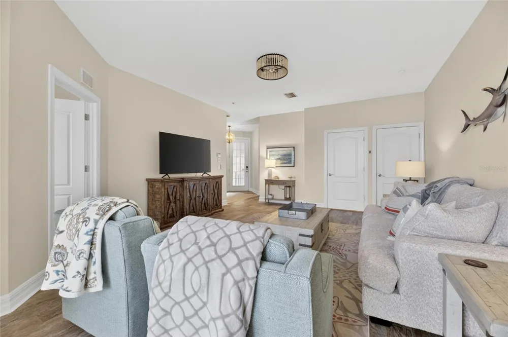 6408 MAYRA SHORES LANE Apollo Beach, FL 33572