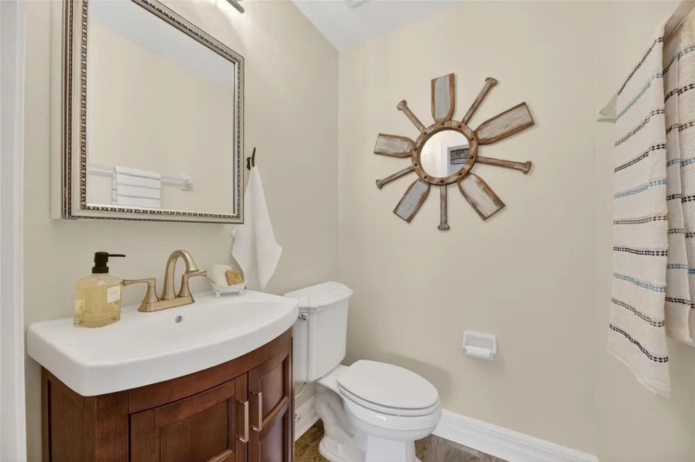 6408 MAYRA SHORES LANE Apollo Beach, FL 33572