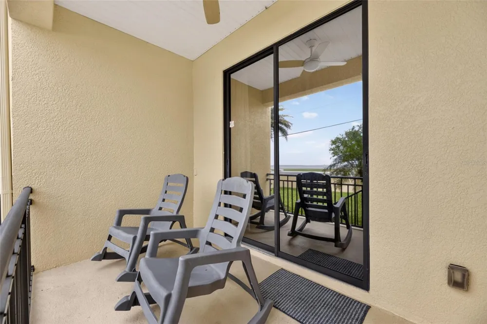 6408 MAYRA SHORES LANE Apollo Beach, FL 33572
