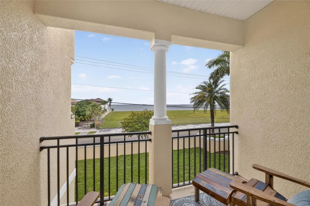 6408 MAYRA SHORES LANE Apollo Beach, FL 33572