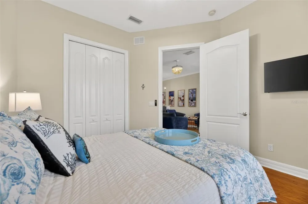 6408 MAYRA SHORES LANE Apollo Beach, FL 33572