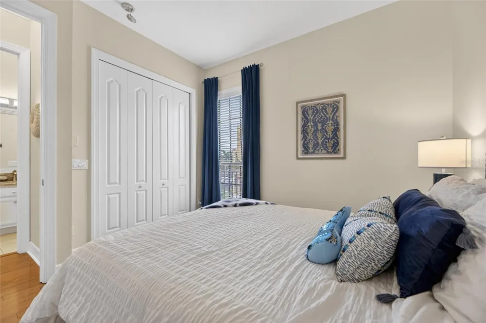 6408 MAYRA SHORES LANE Apollo Beach, FL 33572