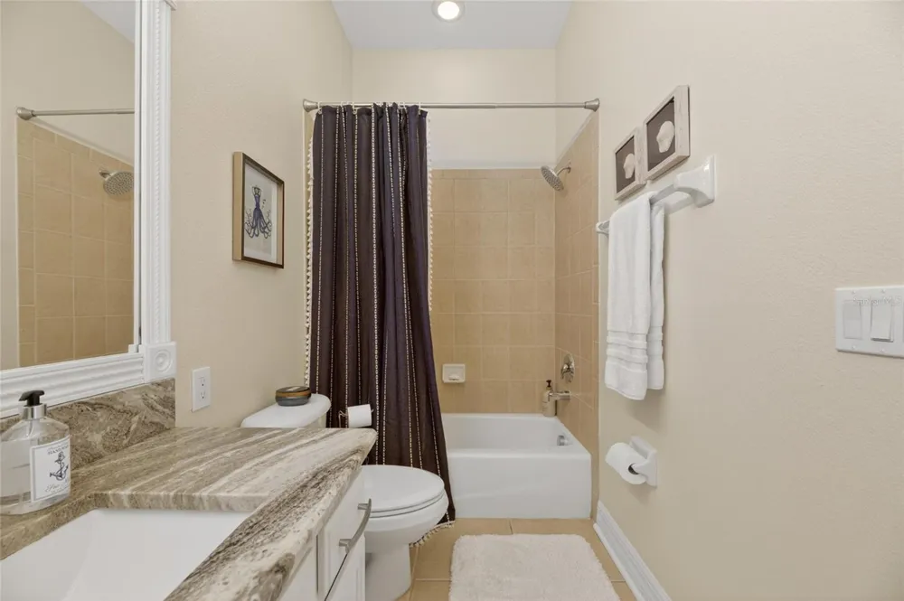 6408 MAYRA SHORES LANE Apollo Beach, FL 33572