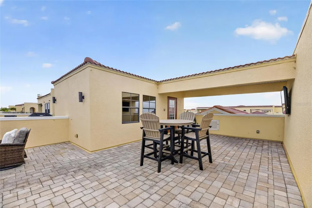6408 MAYRA SHORES LANE Apollo Beach, FL 33572
