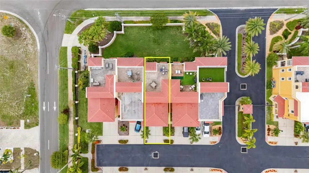 6408 MAYRA SHORES LANE Apollo Beach, FL 33572