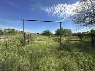 Barry Road Henrietta, TX 76365